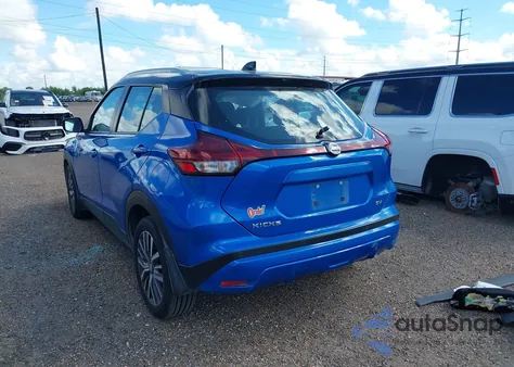 2021 Nissan Kicks Sv Xtronic Cvt z USA, uszkodzony, nr VIN 3N1CP5CV2ML541107